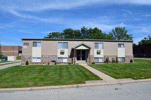 604 Hillview Dr, Unit #5 Apartments