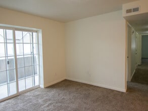 105 W Ridge Rd in Saratoga Springs, UT - Building Photo - Building Photo