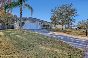 1384 Palau St SE in Palm Bay, FL - Building Photo