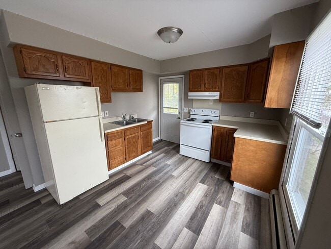 property at 426 S Market St