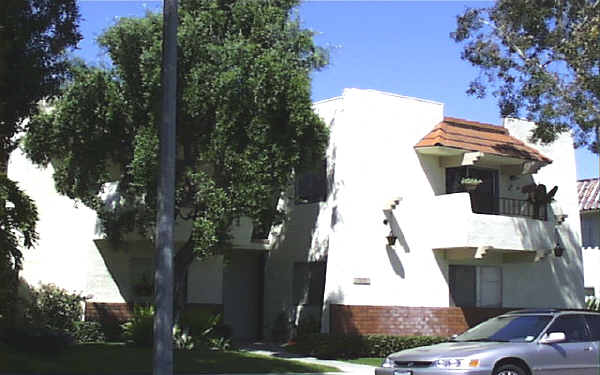 17051 Sims St in Huntington Beach, CA - Building Photo - Building Photo