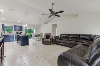 2811 25th St SW in Lehigh Acres, FL - Building Photo - Building Photo