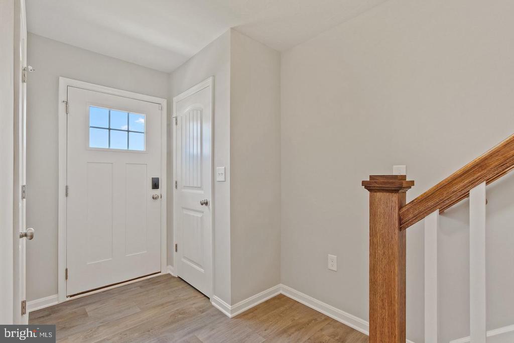 12429 Jackson Ave in Waynesboro, PA - Building Photo
