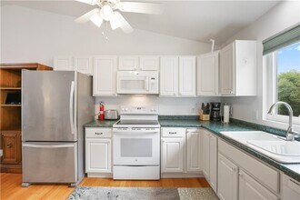 40 Charlene Ave in Westerly, RI - Building Photo - Building Photo
