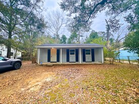 1210 Athey Rd in Mobile, AL - Building Photo