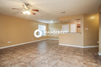 17959 Windy Knoll Dr in Houston, TX - Building Photo - Building Photo