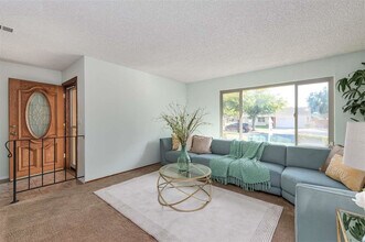 5951 Hansen Dr in Pleasanton, CA - Building Photo - Building Photo