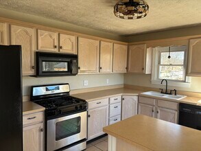 30 Bluegrass Ct in Bardstown, KY - Building Photo - Building Photo