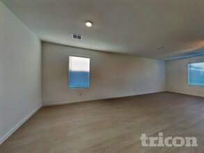 1624 Parlier St in McKinney, TX - Foto de edificio - Building Photo