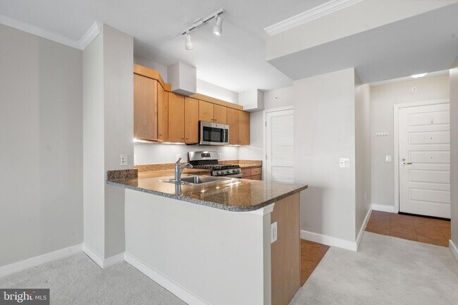 631 D St NW, Unit 1037 in Washington, DC - Building Photo - Building Photo