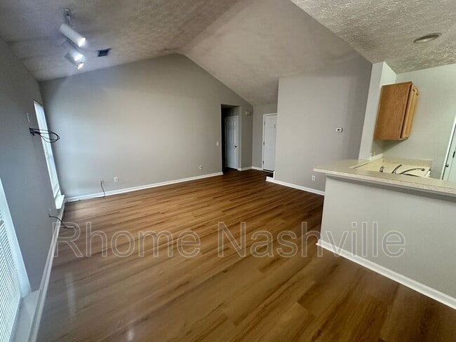 1012 Pawnee Trail in Nashville, TN - Building Photo - Building Photo