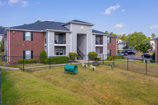 The Landings of Conroe Apartments