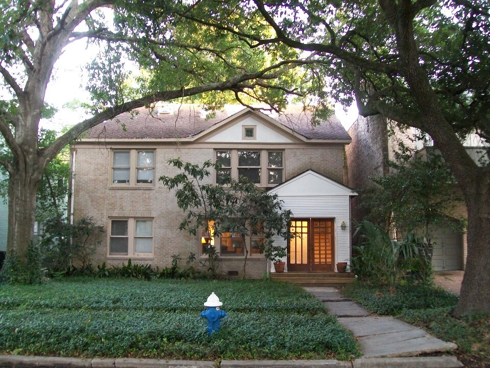 1715 Banks St in Houston, TX - Building Photo