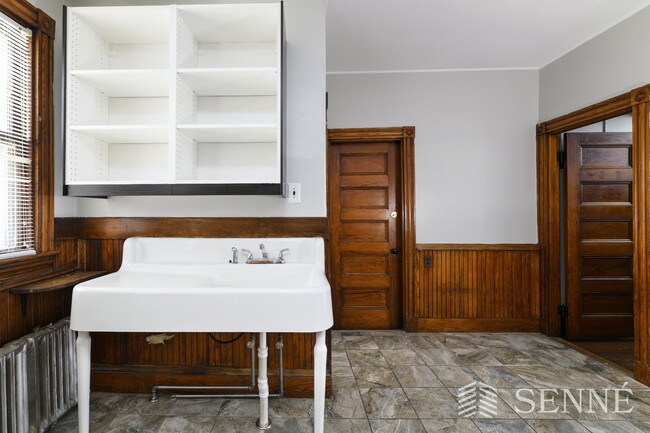 3 Monmouth St-Unit -2 in Somerville, MA - Building Photo - Building Photo