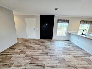 400 Southside Dr in Lyons, GA - Foto de edificio - Building Photo