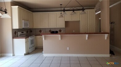 3023 Green Mountain Dr in New Braunfels, TX - Building Photo - Building Photo