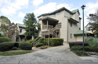 Fairview Bluff Apartments in Alpharetta, GA - Building Photo - Building Photo