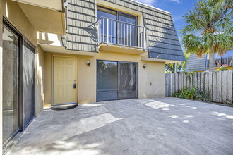 318 3rd Way in West Palm Beach, FL - Building Photo - Building Photo