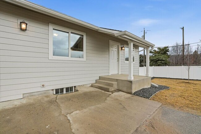 3440 N Huetter Rd in Coeur d'Alene, ID - Building Photo - Building Photo