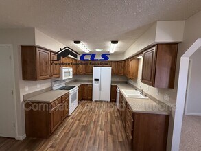 1752 E Morgan Dr in Terre Haute, IN - Building Photo - Building Photo