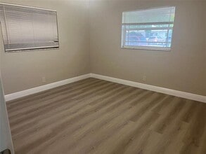 420 SE 13th Dr in Deerfield Beach, FL - Building Photo - Building Photo