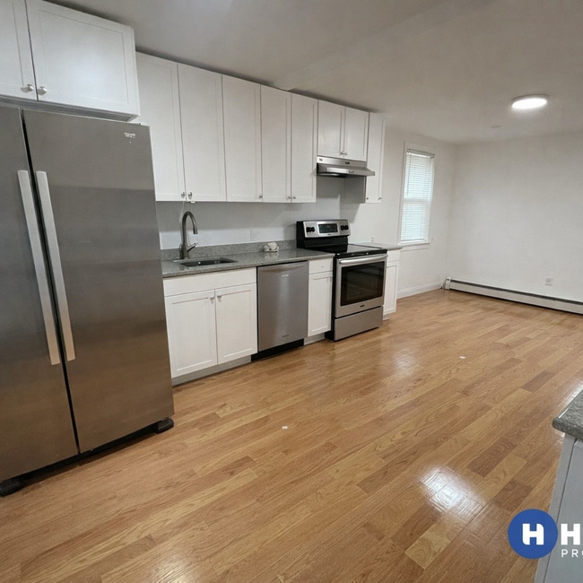 7 Greenville St, Unit 6 in Boston, MA - Building Photo - Building Photo