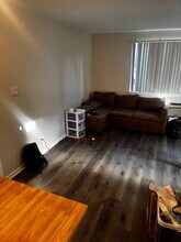 1384 Brown St in Des Plaines, IL - Building Photo - Building Photo