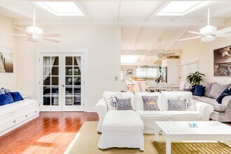 2323 Grand Canal in Los Angeles, CA - Foto de edificio - Building Photo