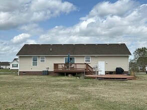 1003 Riley Dr in Elizabeth City, NC - Building Photo - Building Photo