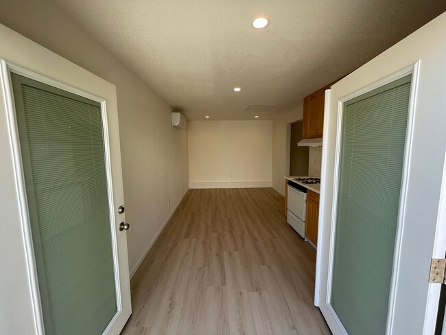 140 Santa Helena Ave in San Bruno, CA - Building Photo - Building Photo