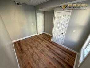 47 Bogle St, Unit 2 in Fall River, MA - Building Photo - Building Photo