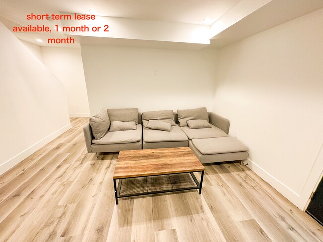 1188 W 37th Dr in Los Angeles, CA - Building Photo - Building Photo