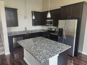 7874 Cottonwood Ln in West Des Moines, IA - Building Photo - Building Photo