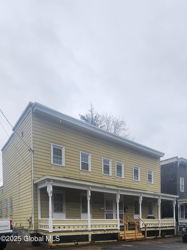property at 15-17-17 High St