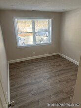 13-27 Kenmar Dr. in Billerica, MA - Foto de edificio - Building Photo