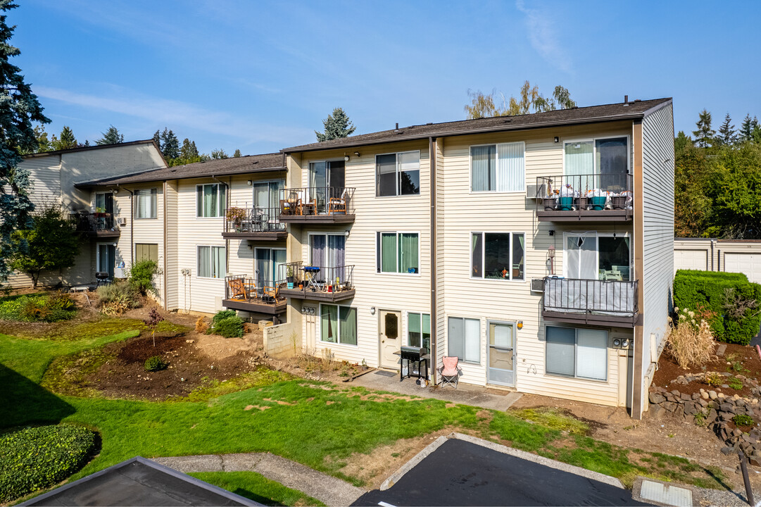 Greenbrook Condominiums in Gresham, OR - Building Photo