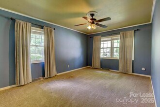 6412 Tomahawk Ln in Charlotte, NC - Building Photo - Building Photo