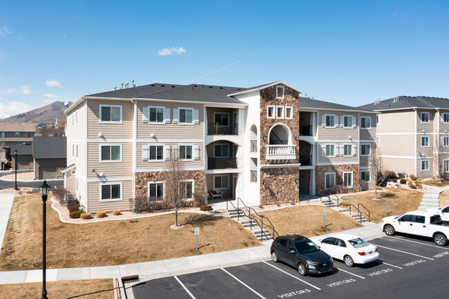 151 W Ridge Rd in Saratoga Springs, UT - Foto de edificio - Building Photo