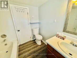 139 Ridgeway Rd in Fort Erie, ON - Building Photo - Building Photo