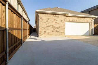 5227 Montego Bay Dr in Irving, TX - Building Photo - Building Photo