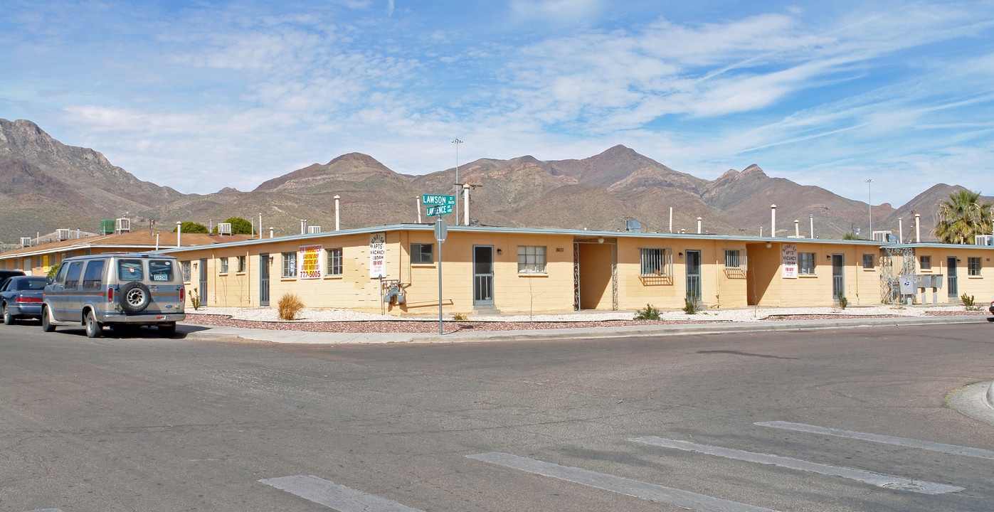 Sunrise Apartments in El Paso, TX - Foto de edificio
