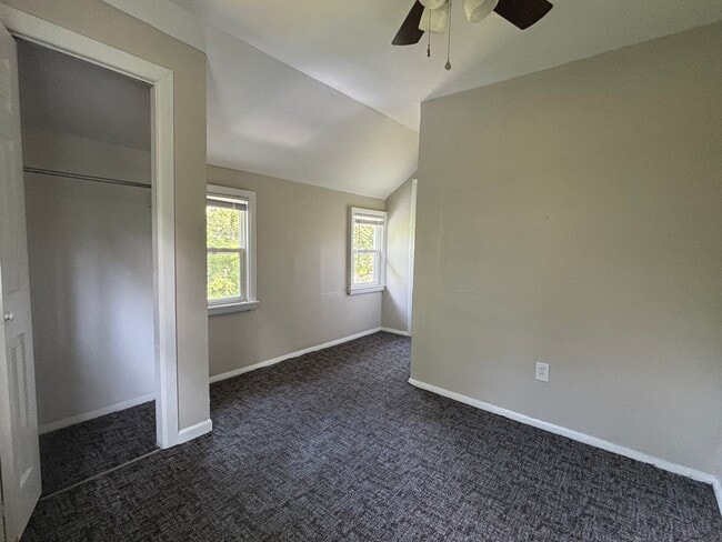 property at 412 Parsons St