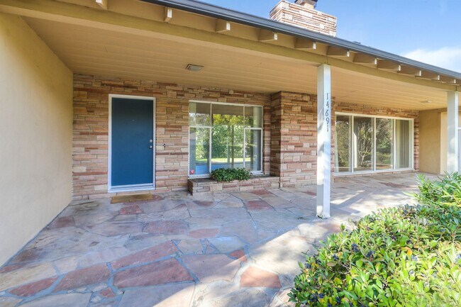 14691 Horseshoe Dr in Saratoga, CA - Building Photo - Building Photo