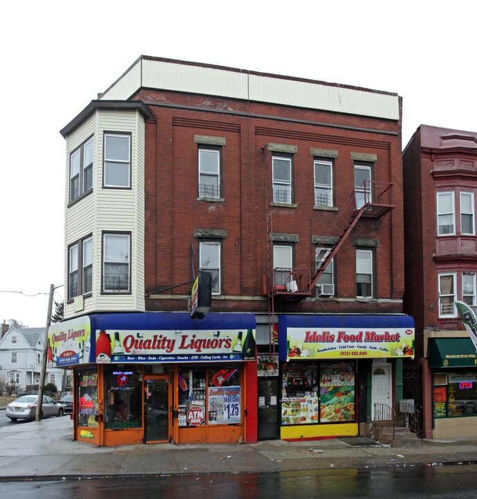 265-267 South Orange Ave in Newark, NJ - Building Photo