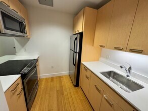 1090 Boylston St, Unit 101 in Boston, MA - Building Photo - Building Photo