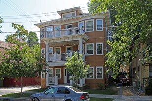 1517 23rd St in Sacramento, CA - Building Photo