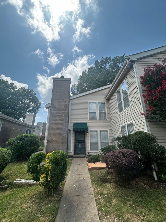 property at 1715 Port Oak Pl