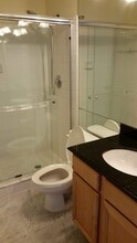 611 Arbor Lake Ln in Tampa, FL - Building Photo - Building Photo
