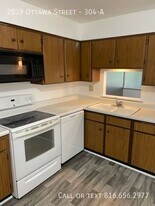 2039 Ottawa St in Leavenworth, KS - Building Photo