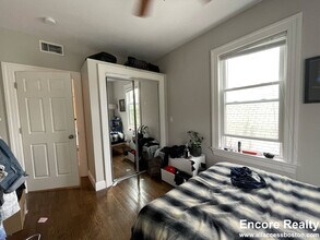 159 Hampshire St, Unit 3 in Cambridge, MA - Foto de edificio - Building Photo